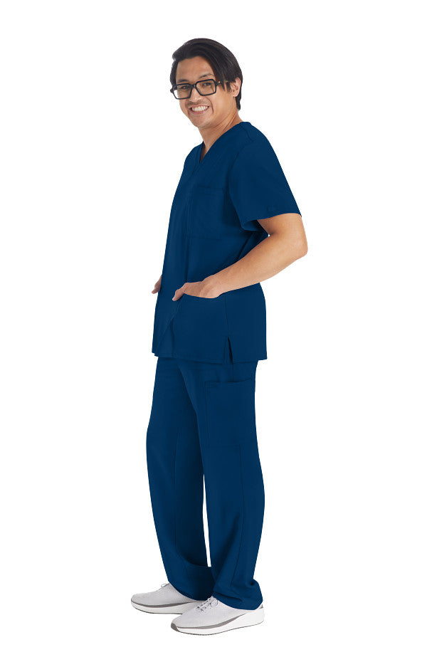 Men’s Dickies DK645 & DK015 scrub set with V-neck top and cargo pants for medical professionals