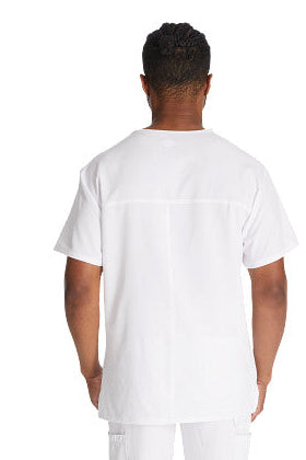 Menβs Dickies DK645 & DK015 scrub set with V-neck top and cargo pants for medical professionals