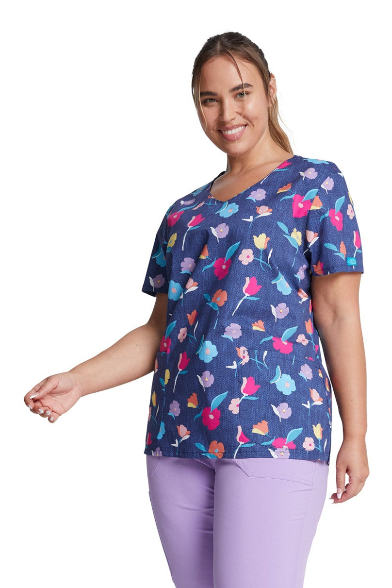 Dickies Women's Denim Printed Garden V-Neck Top - DK700
